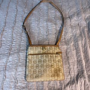 Tan Michael Kors cross over bag